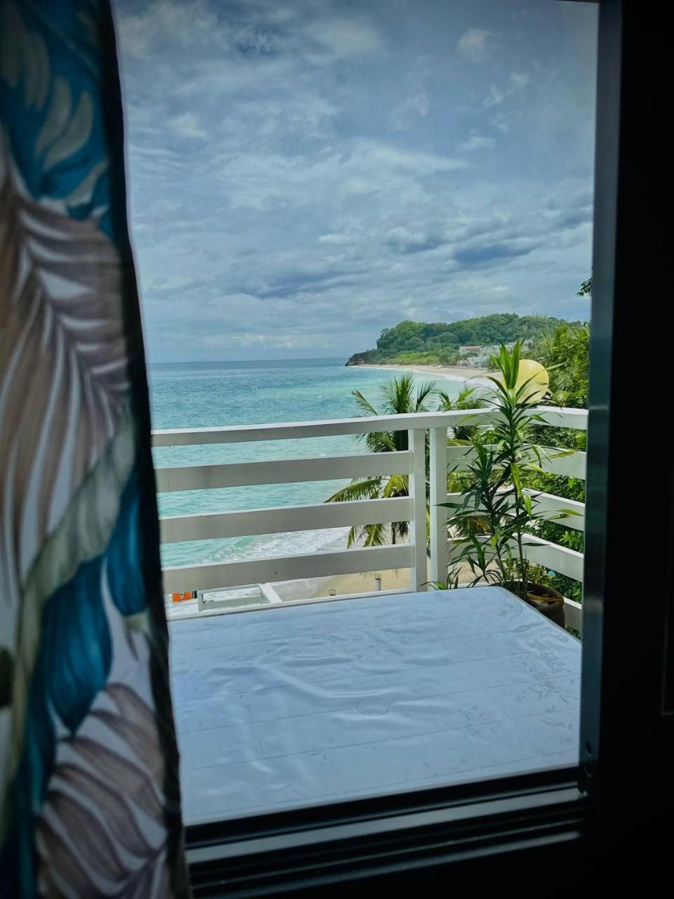 Playa Blanca Beach Resort (Adults Only) Puerto Galera Exterior foto