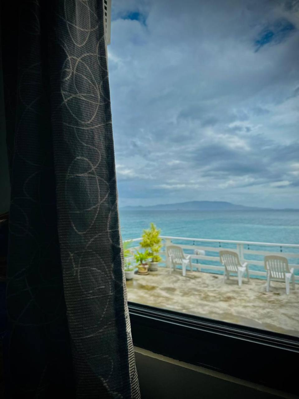 Playa Blanca Beach Resort (Adults Only) Puerto Galera Exterior foto